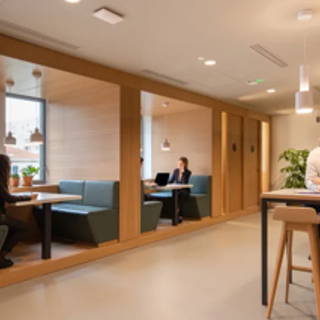 Bureau privé 50 m² 10 postes Coworking Rue d'Armagnac Bordeaux 33800 - photo 1